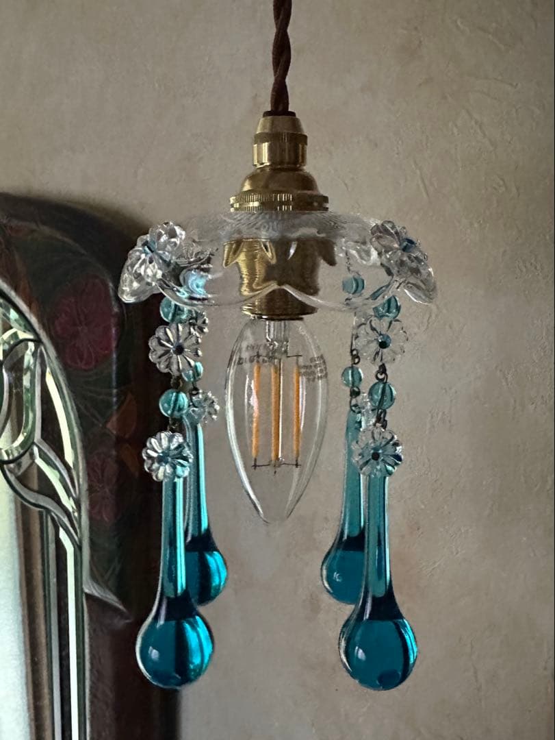 20's フランス アンティーク ブルームラーノガラスの可愛いミニシャンデリア