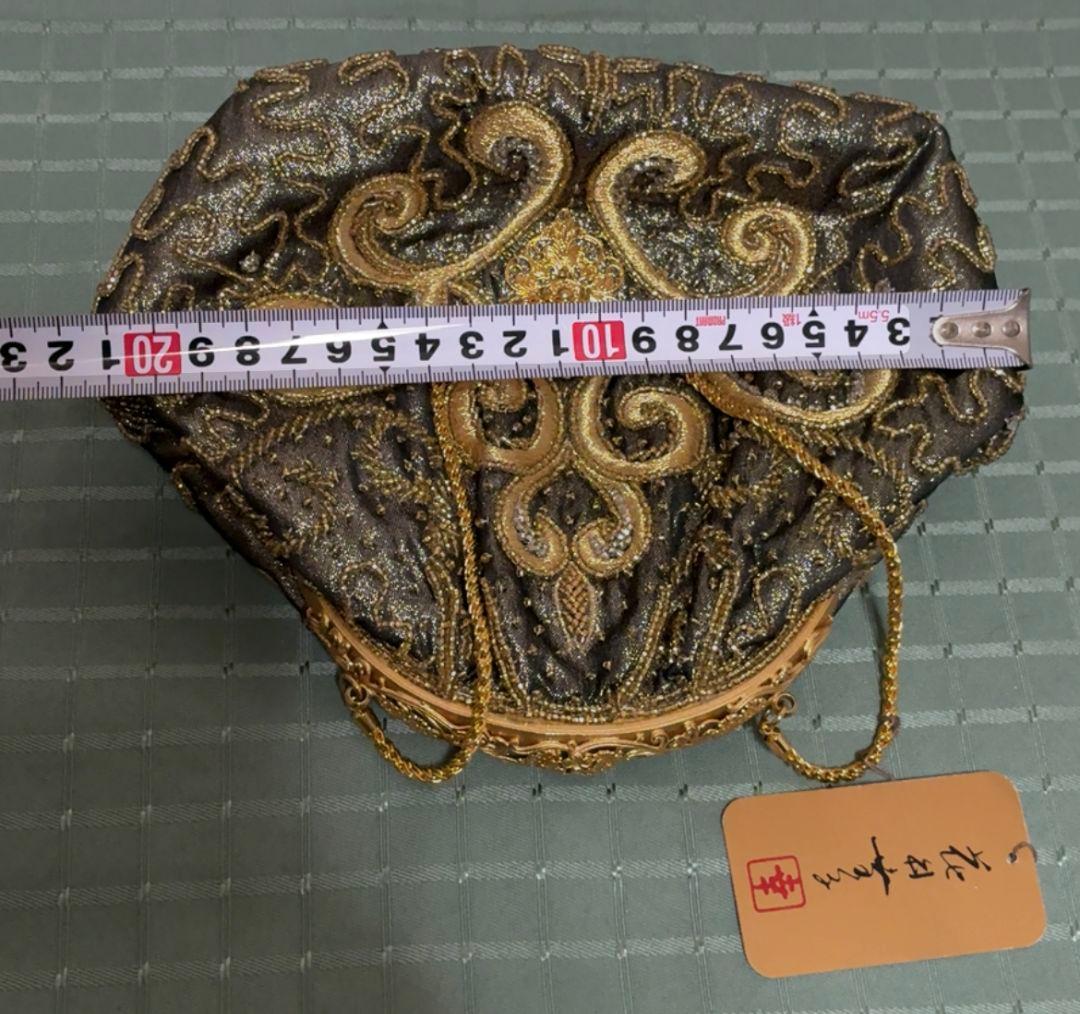 黒金刺繍クラッチバッグ