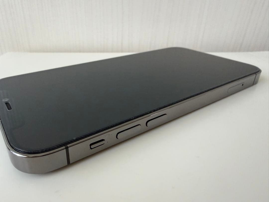 o*2様 iPhone 12 Pro 256GB グラファイト 純正90% +ア