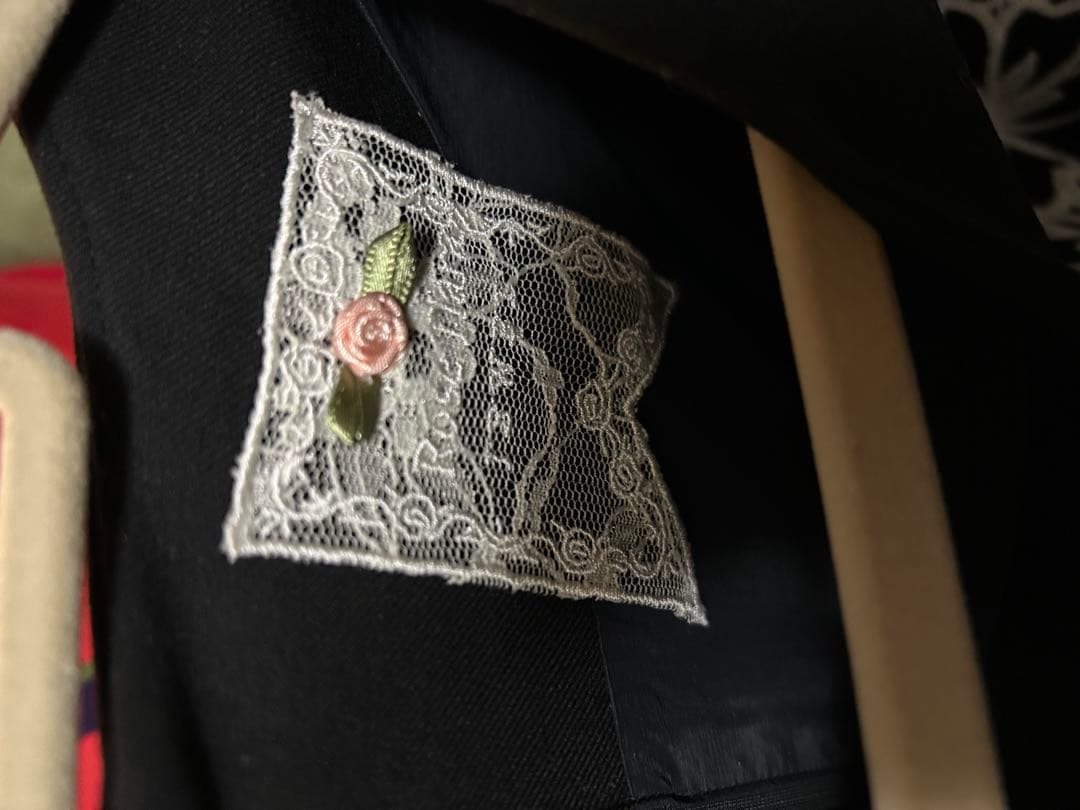 ローズティアラ46 秋〜春先前後ろ花の刺繍が素敵 身幅55着丈108