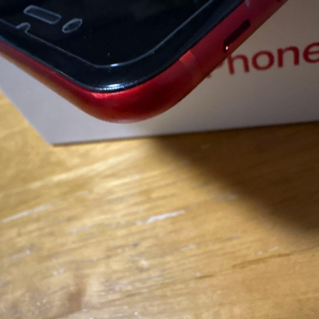 iPhone 8 本体　レッド　64GA