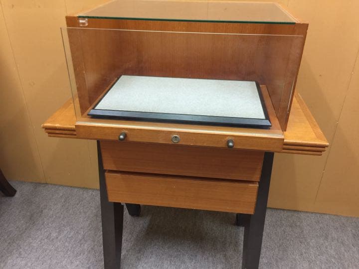 世界的有名なあの時計の元ブティックShow case⭐️