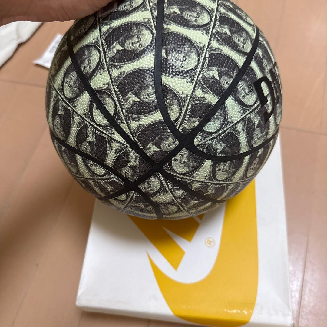 ボール Supreme Spalding Washington Basketball