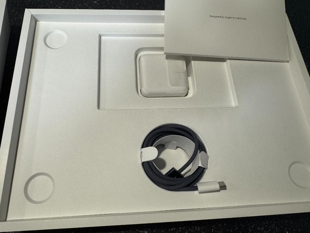 M3 MacBook Air 13インチ ミッドナイト