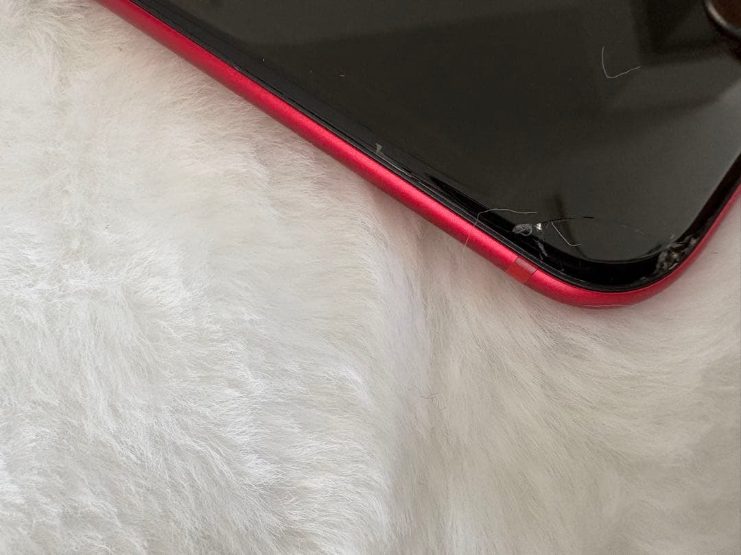 Apple iPhone 第二世代SE (レッド) 本体