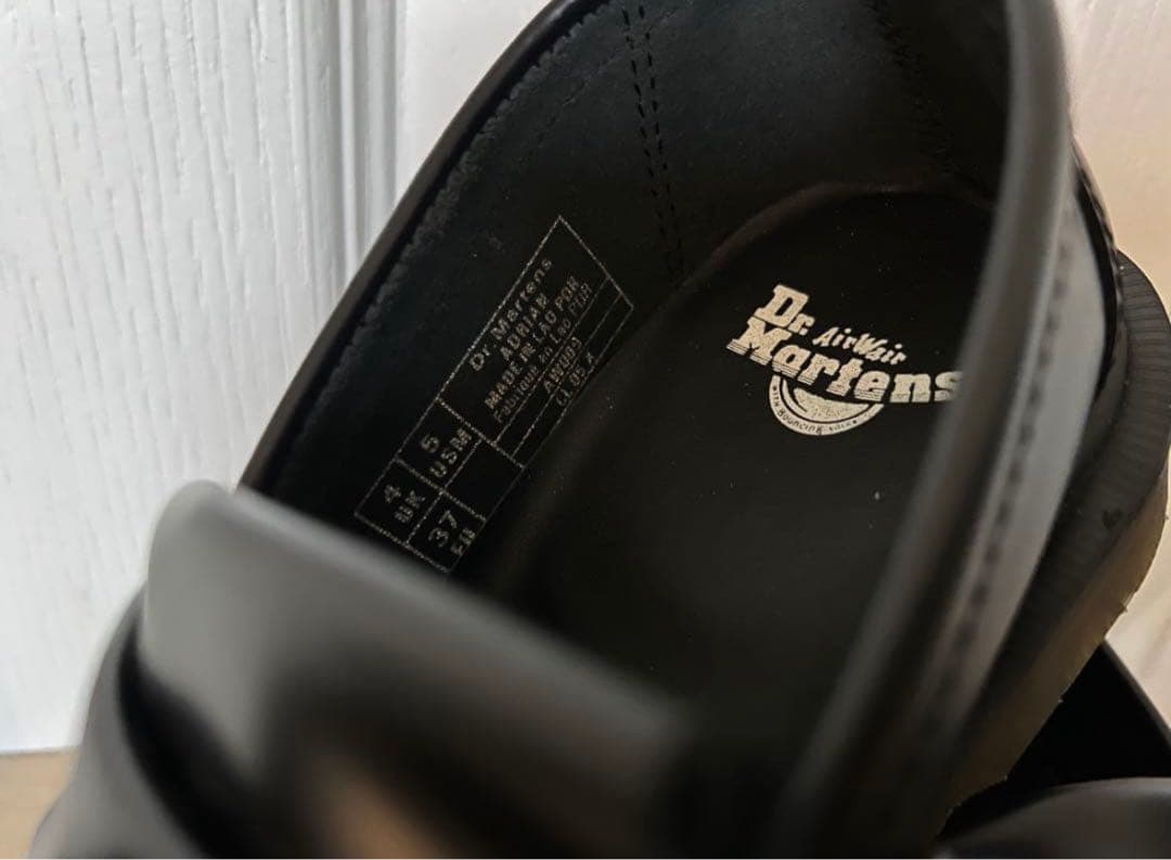 Dr. Martens フリンジ付きローファー ブラック 38