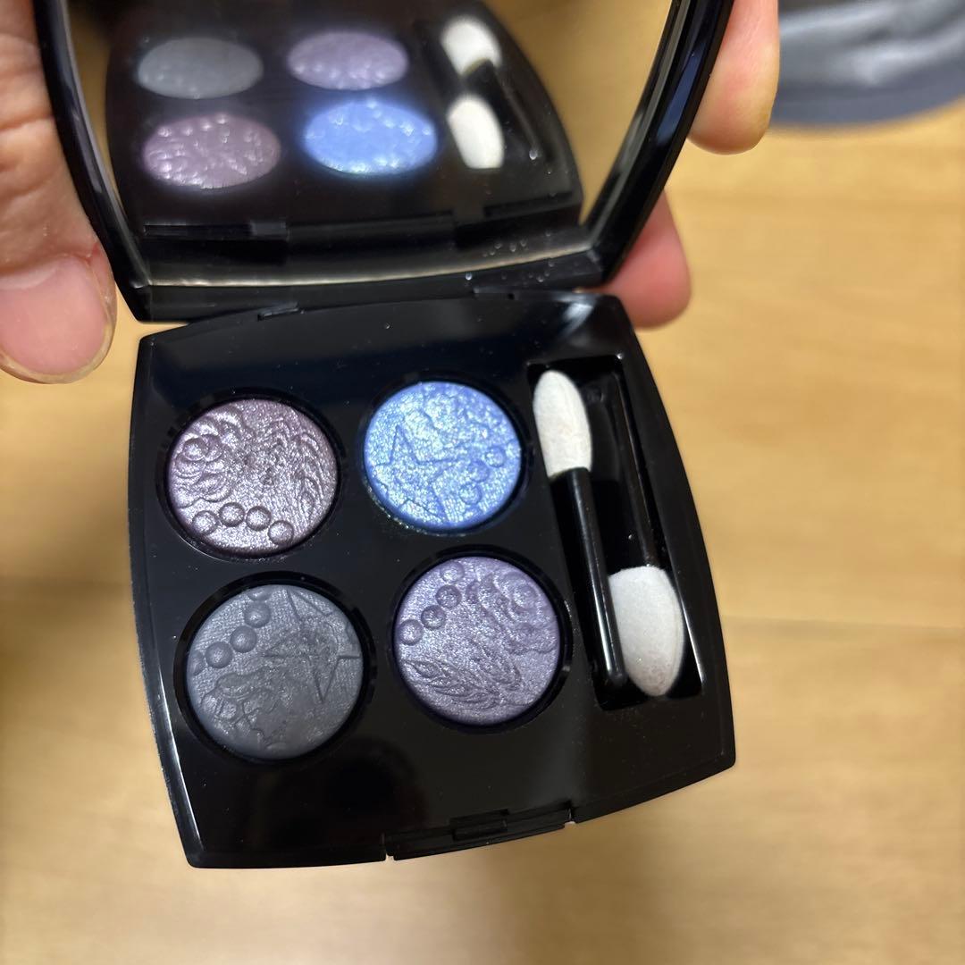 CHANEL レ キャトル オンブル 397 ニュイ アストラル ホリデー限定