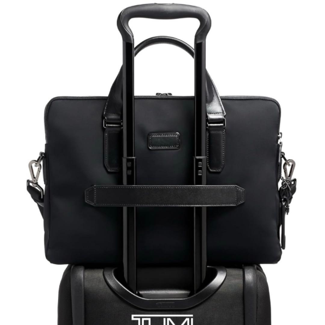 《未使用品》 TUMI ビジネスバッグ Harrison 「シカモア」スリム