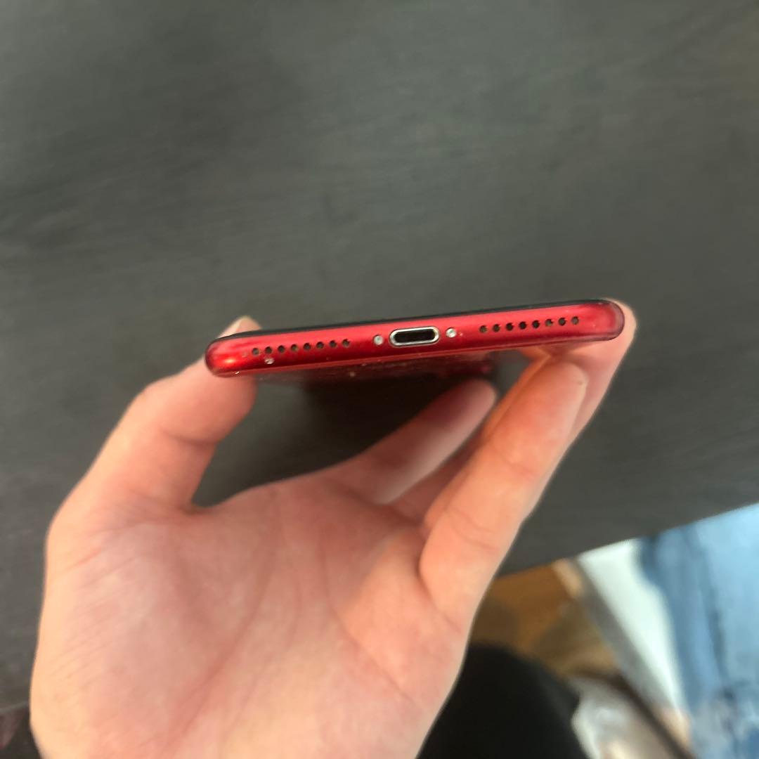 Apple iPhone 8 Plus レッド
