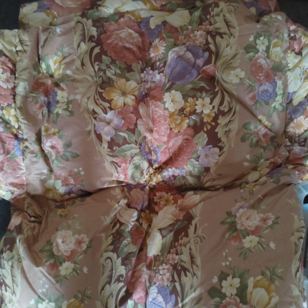 新品未使用　羽毛ダウン90%　着る毛布　花柄かいまき　フリーサイズ200x150