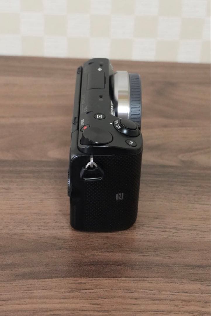 ソニー NEX-5T｜自撮りOK・スマホ転送・ミラーレス一眼｜傷汚れあり