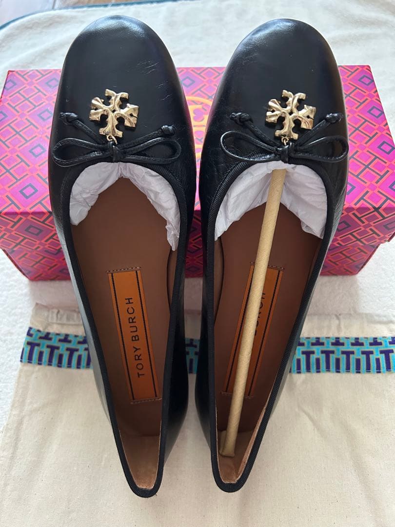 TORY BURCH ブラック フラットシューズ