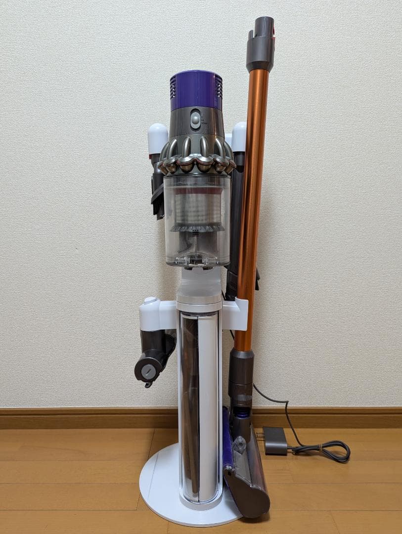 ジャンク品 ダイソン Dyson Cyclone V10 Fluffy SV12