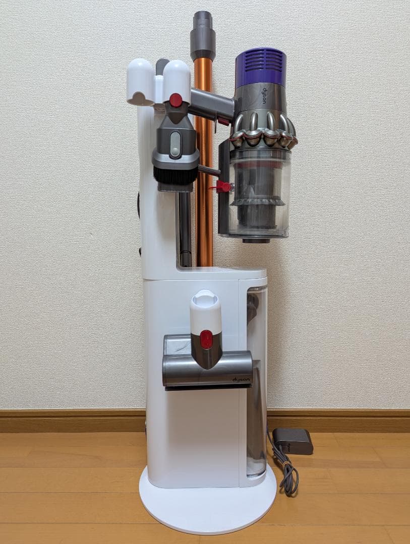 ジャンク品 ダイソン Dyson Cyclone V10 Fluffy SV12