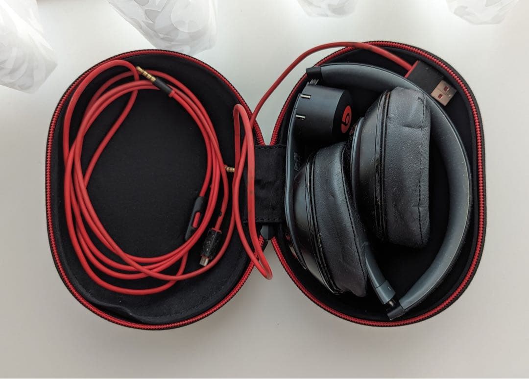 beats ワイヤレス　ヘッドホン