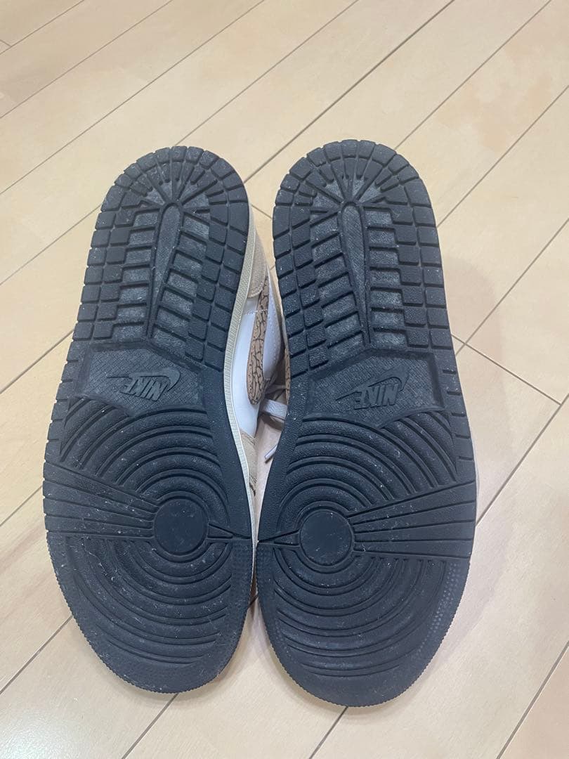 ナイキエアジョーダン　ローカット￼￼