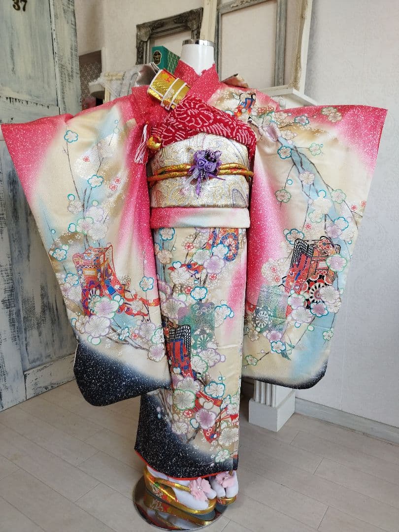 正絹☆古典調絵羽柄の着物単品