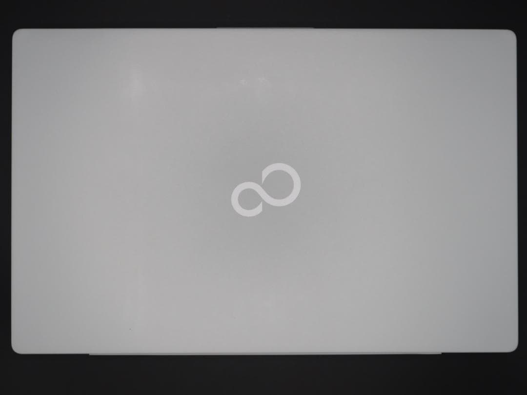 13.3型軽量 WU2/F3 Core i5 メモリ8GB SSD256GB