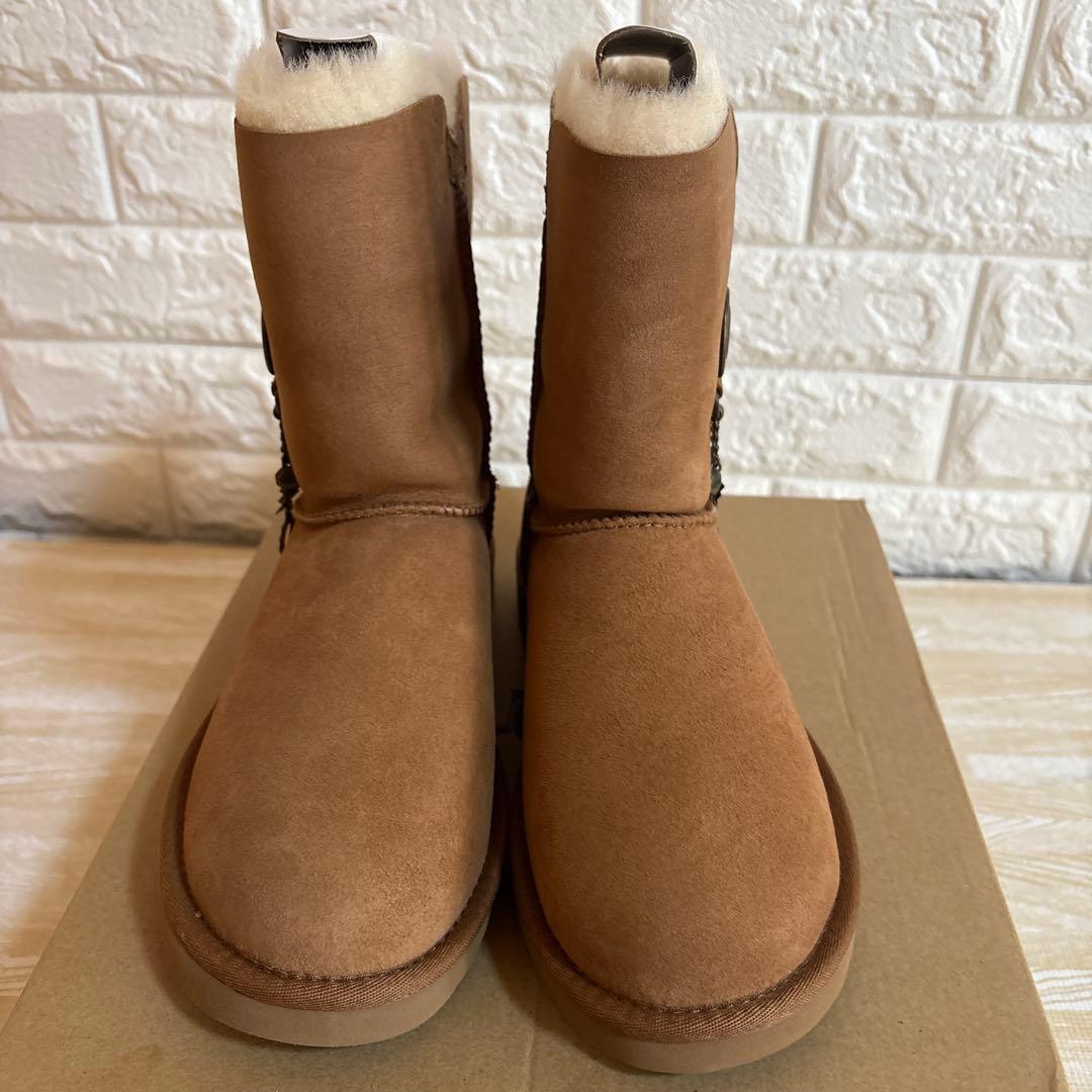 【新品】UGG Azalea Charm ムートンブーツ