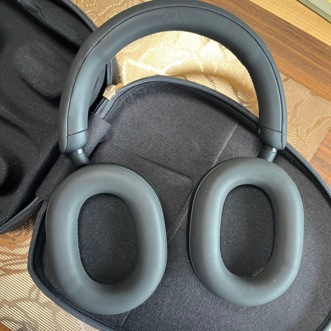 SONY WH-1000XM5 ブラック　ヘッドホン