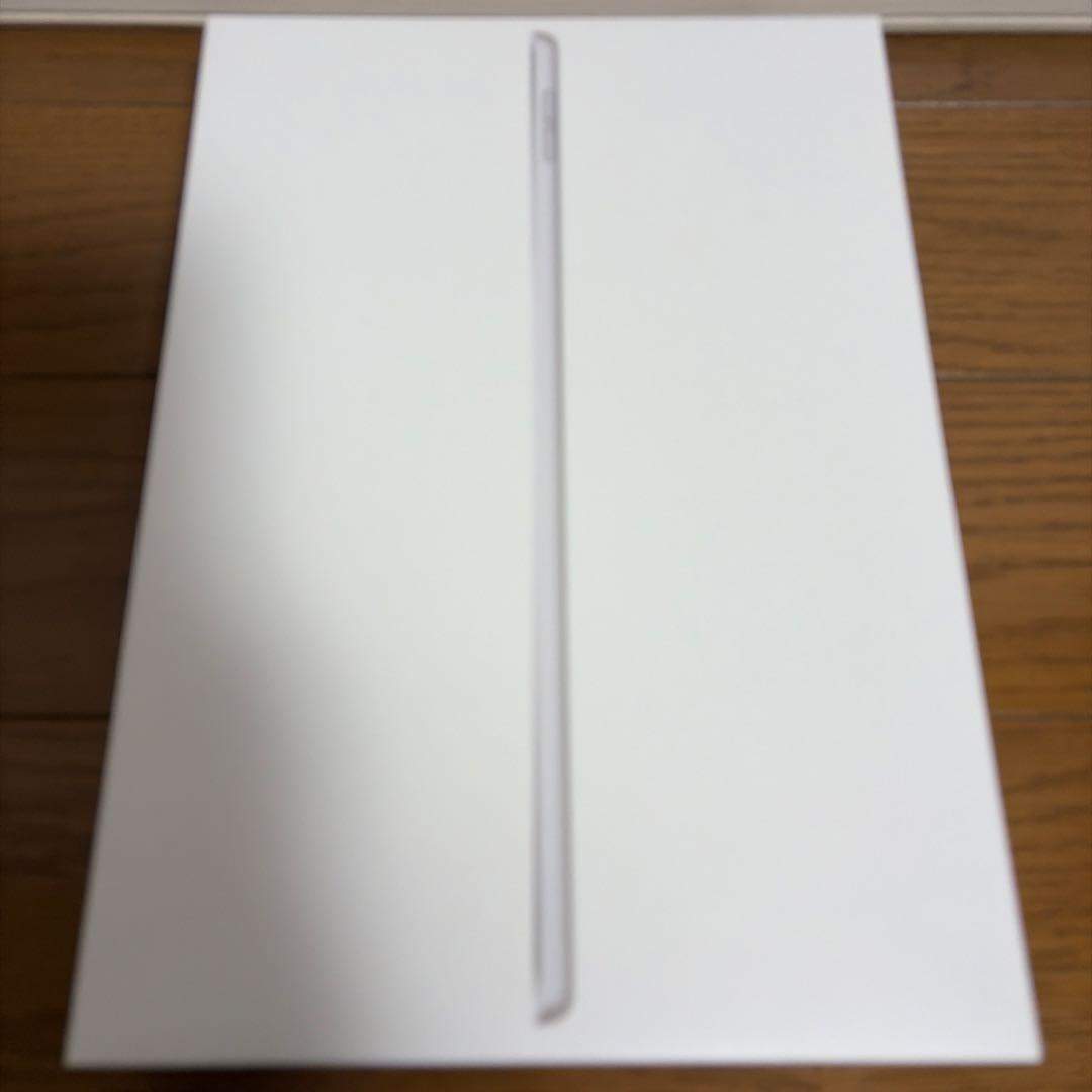 iPad 第9世代 64GB 本体　色シルバー