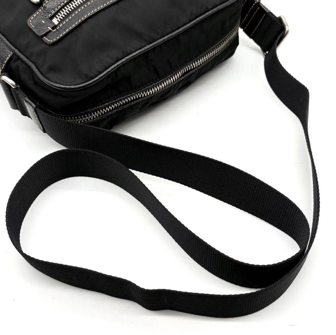 【美品】希少 プラダ ショルダーバッグ ナイロン レザー 三角ロゴ 斜め掛け 黒