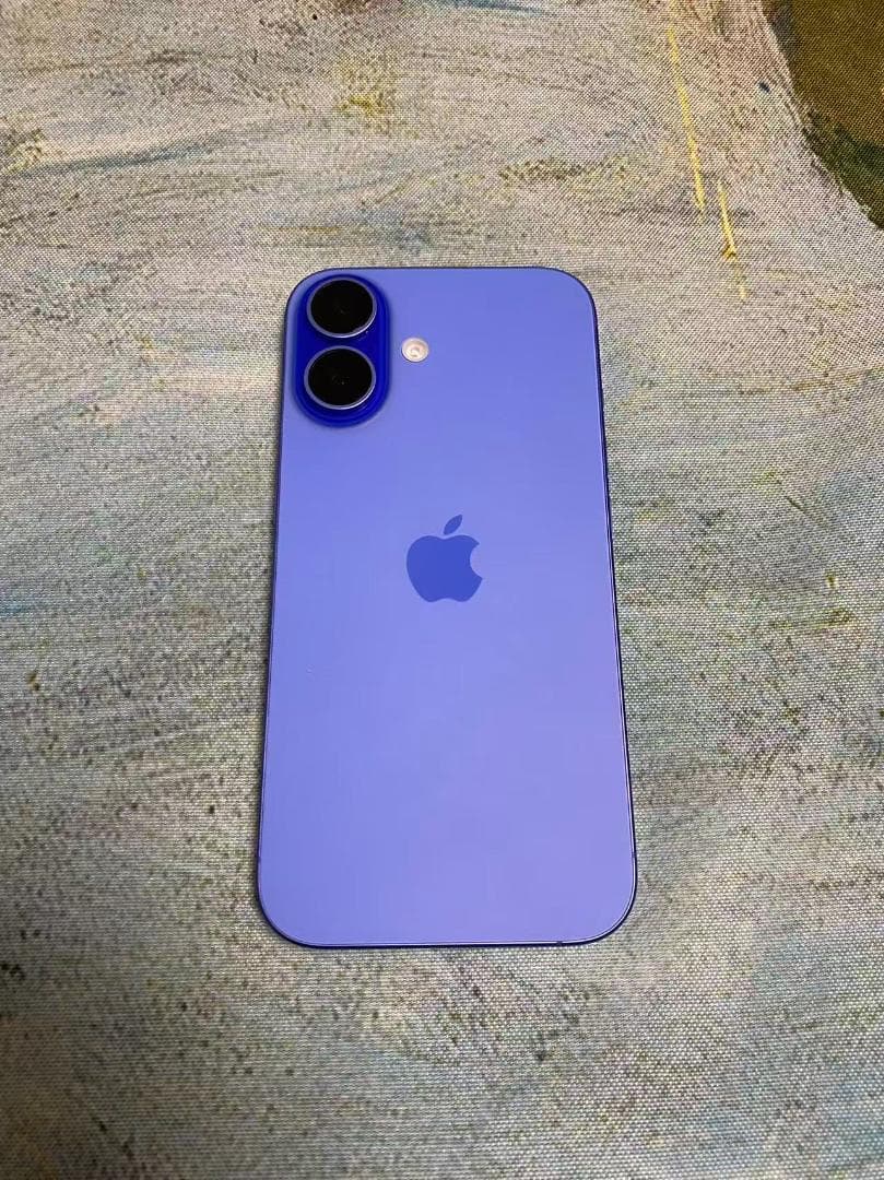 美品 iPhone 16 128G ウルトラマリン SIMフリー