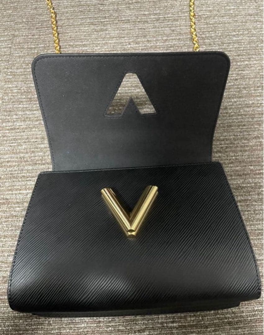 Louis Vuitton ブラック ショルダーバッグ