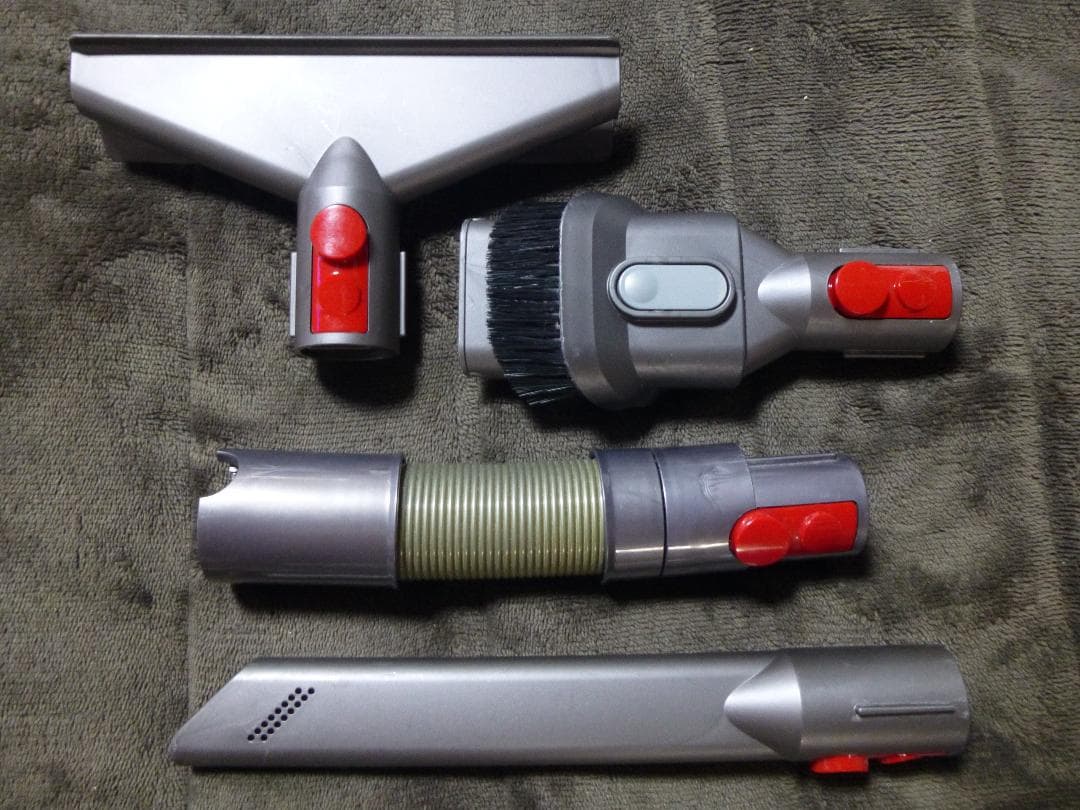 関東は翌日にお届け　ダイソンSV18用の本体セットで全て新品です　④