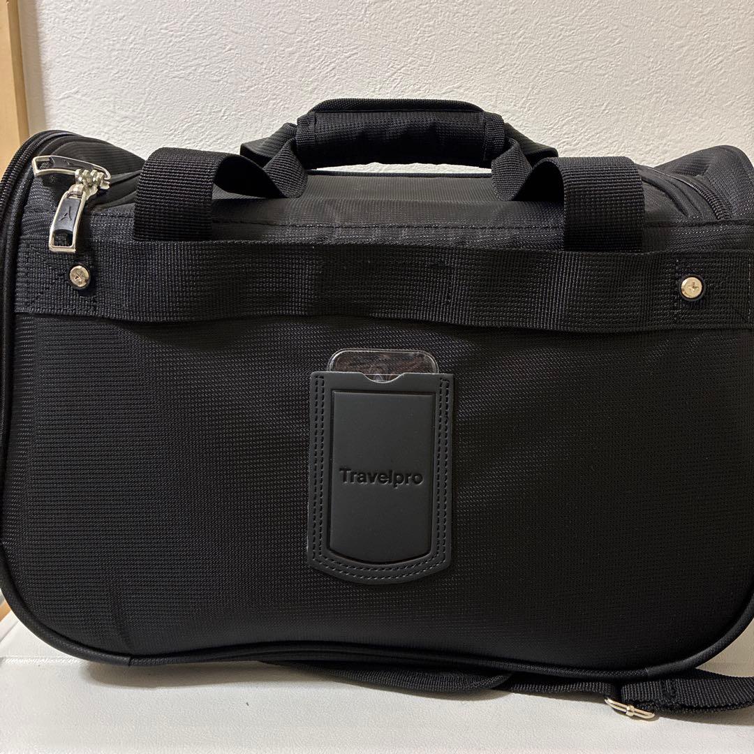 Travelpro ブラック バック