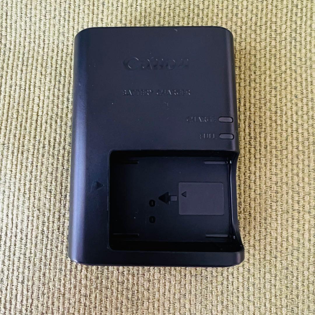 美品 Canon ミラーレス　EOS Kiss M