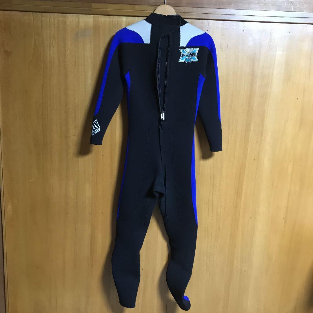 HOLLY ウェットスーツ
