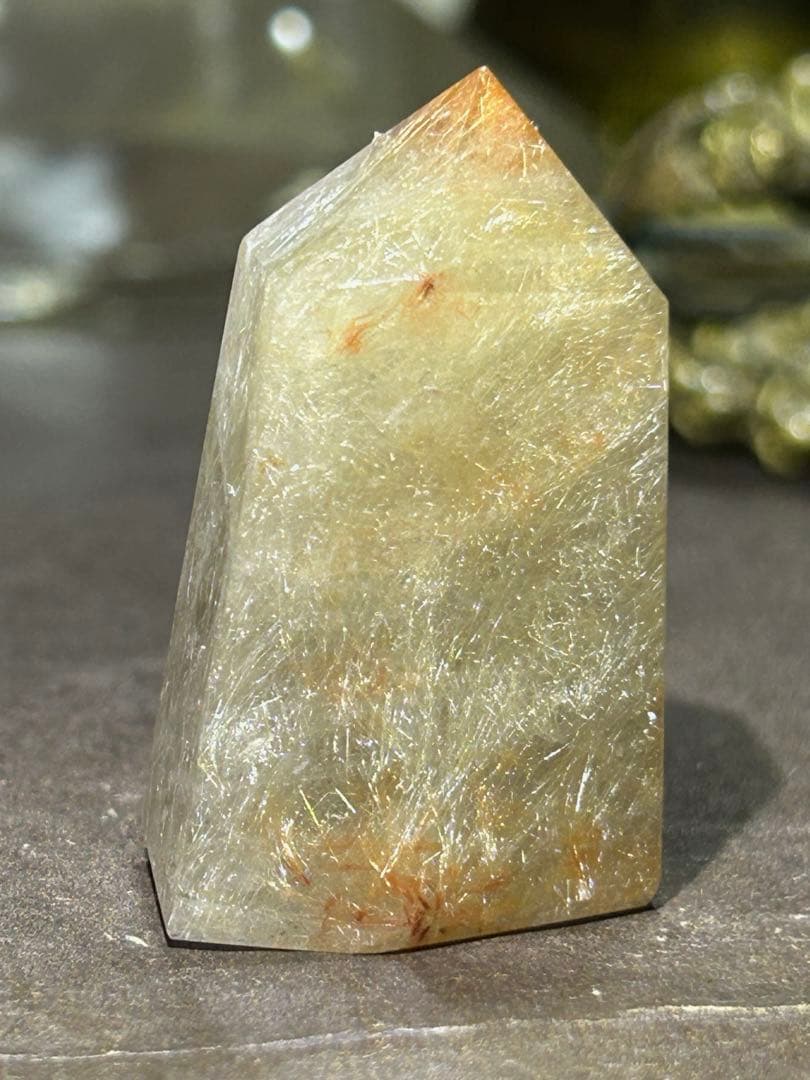 ★高級品！福財龍王秘宝⑤！エンジェルヘアゴールド　ルチル 六角柱　原石