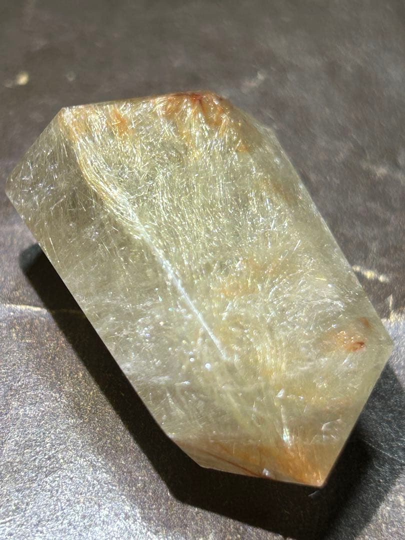 ★高級品！福財龍王秘宝⑤！エンジェルヘアゴールド　ルチル 六角柱　原石