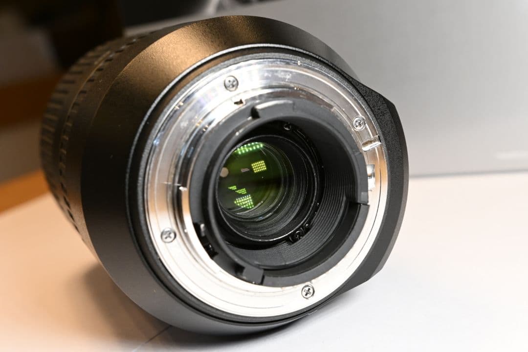 [美品] TAMRON SP 70-300mm F/4-5.6 Di VC