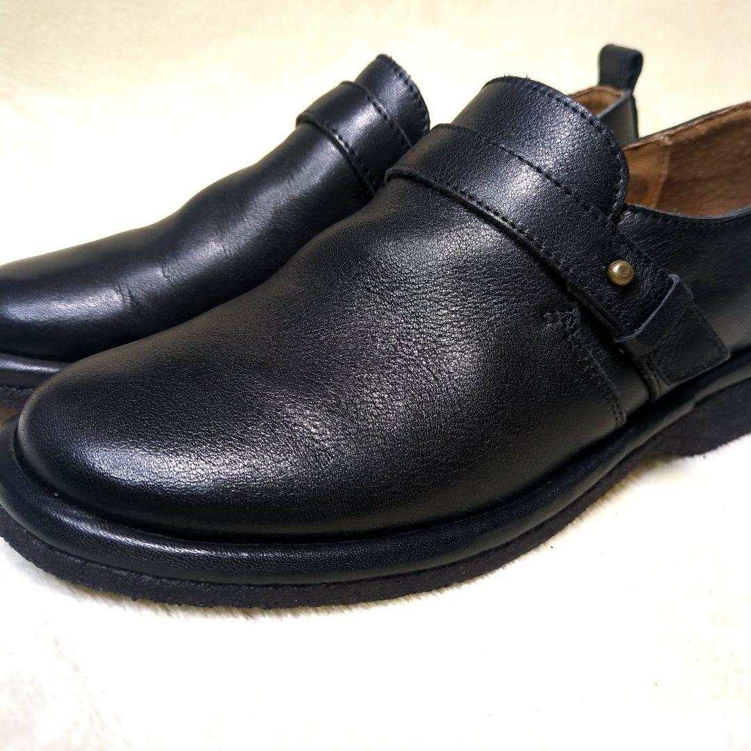 SAYA【美品】23.5 ベルトデザイン スリッポンシューズ レザー　黒