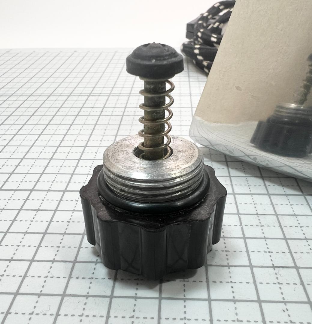 ニット専用スチームアイロン N-70 分散式 磯田電気製作所 手編み作品の仕上げ