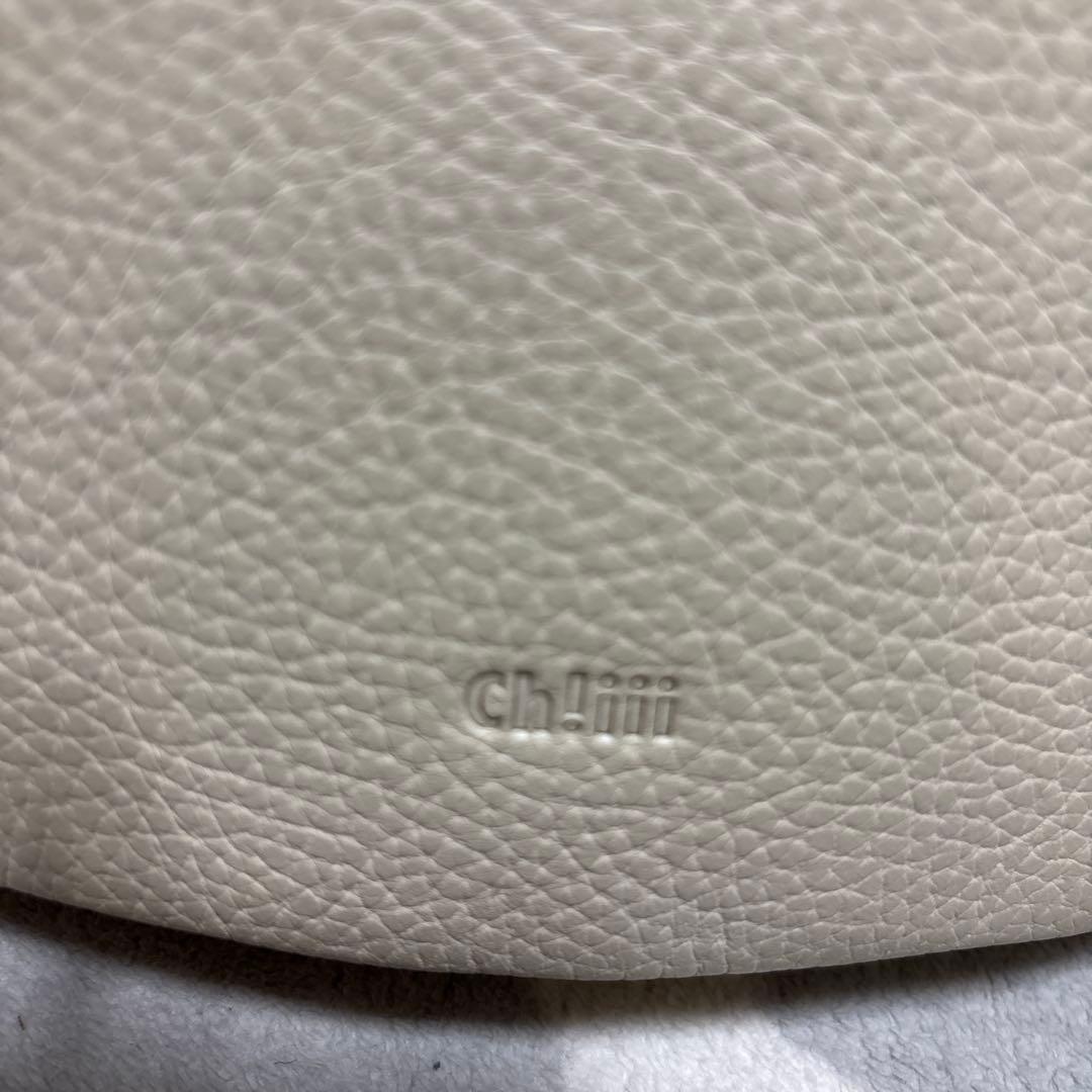 ch!iiibag レザー ボディバッグ
