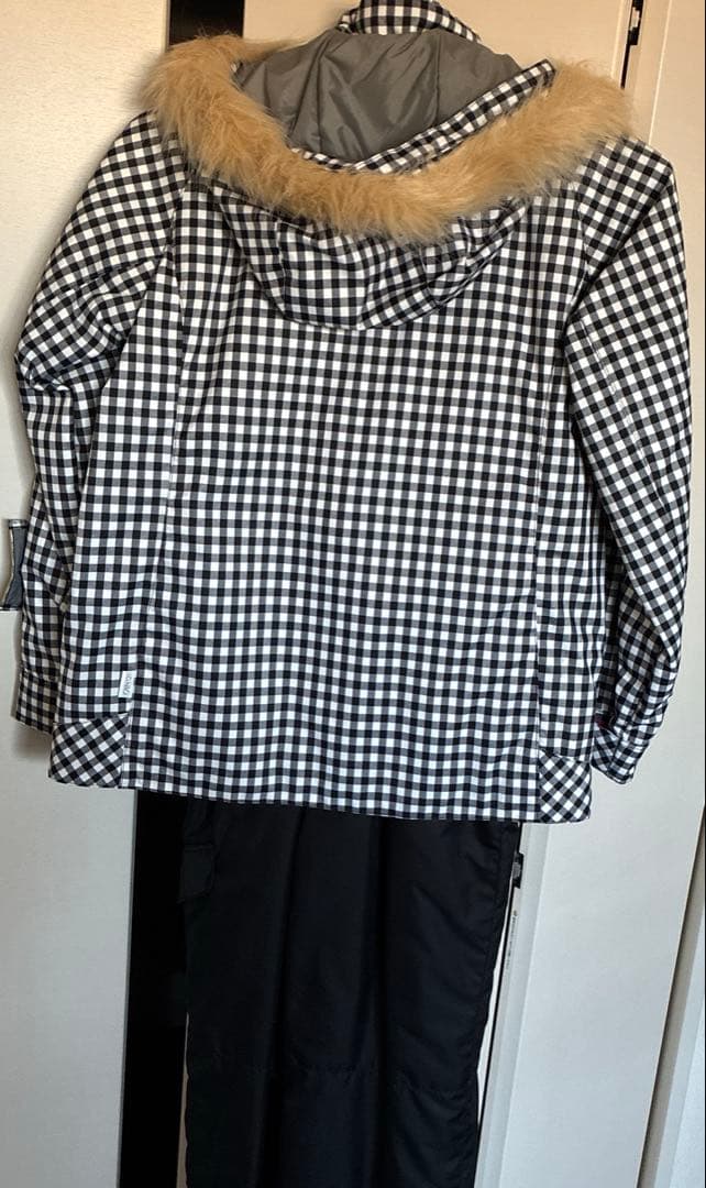 IGNIO スキー・スノボ　ウエア　Sサイズ　　ニット帽付き　未使用品