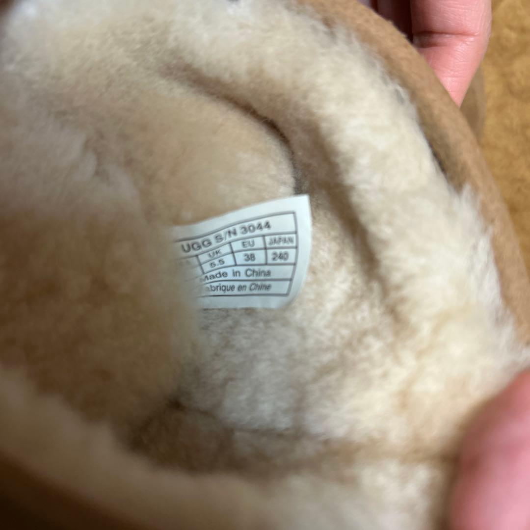 ジミーチュウ UGG JIMMY CHOO ムートンブーツ 24