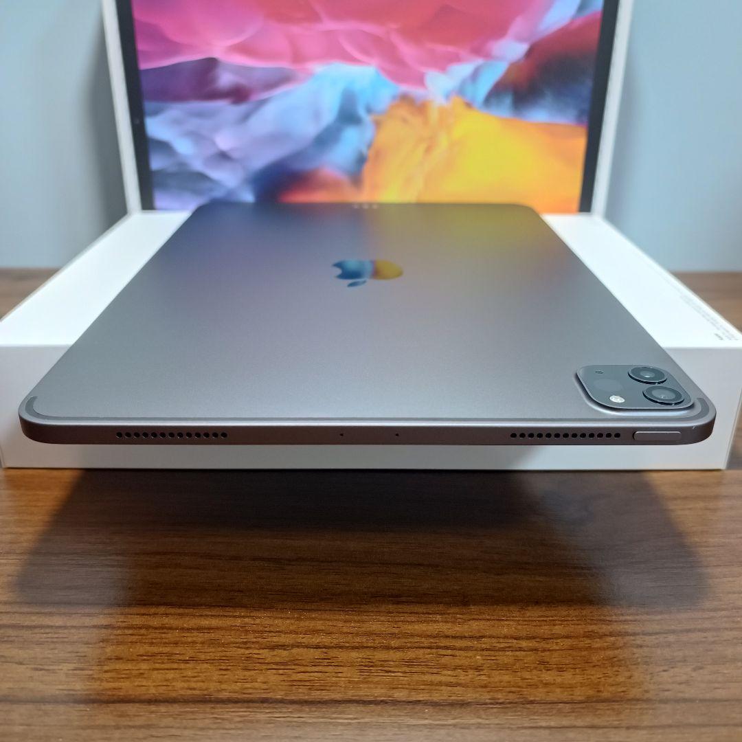 (美品) iPad Pro 11 第2世代 512GB キーボード付き