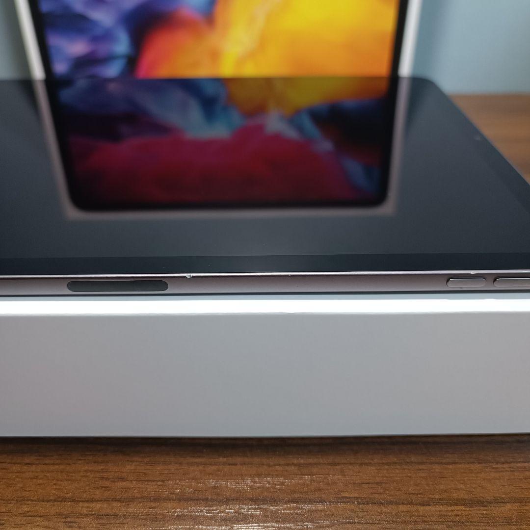 (美品) iPad Pro 11 第2世代 512GB キーボード付き