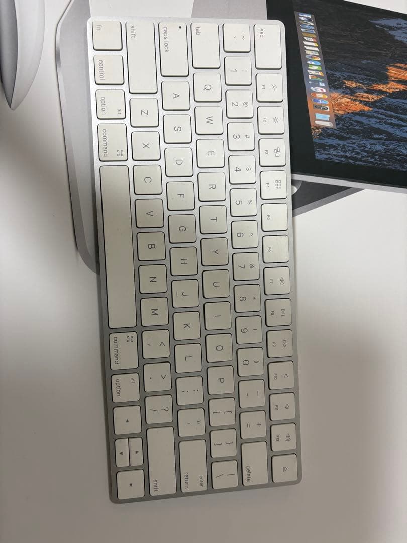 iMac Retina 4K 21.5インチ (2015)