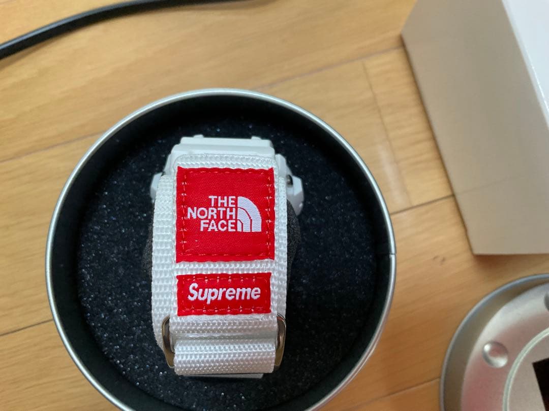 ☺*︎様 Supreme North Face G-SHOCK DW-6900