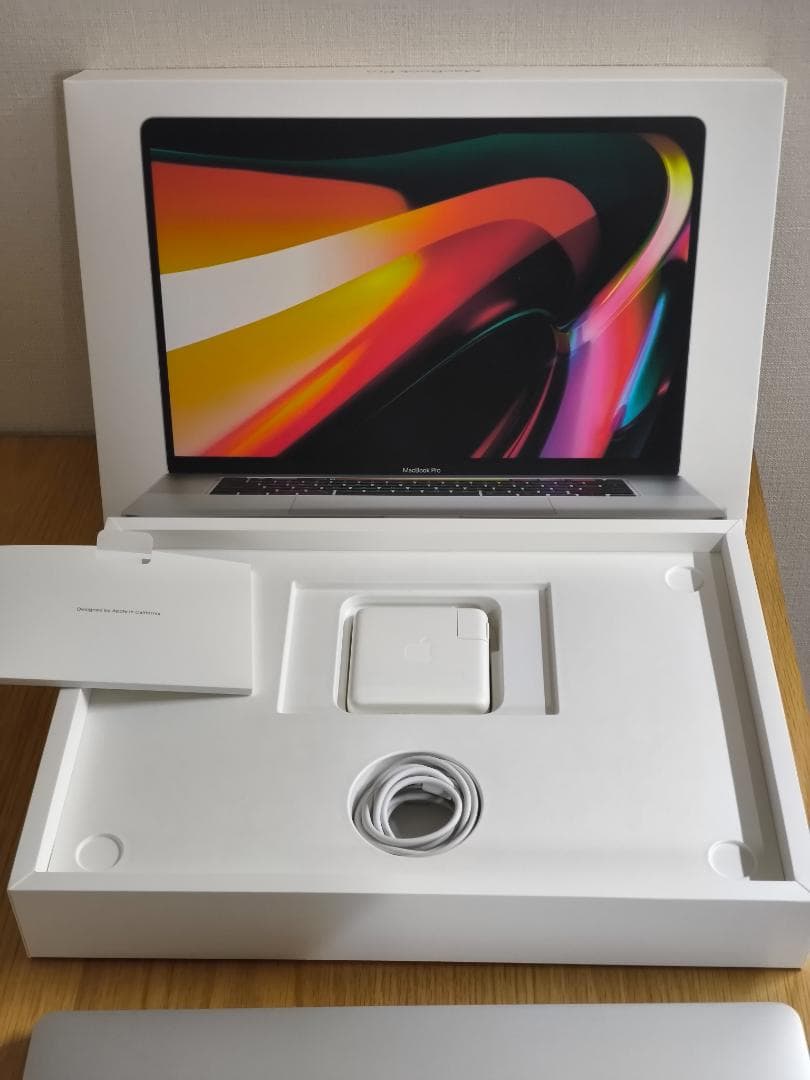 Macbook Pro 16-inch 2019 USキー Core i9