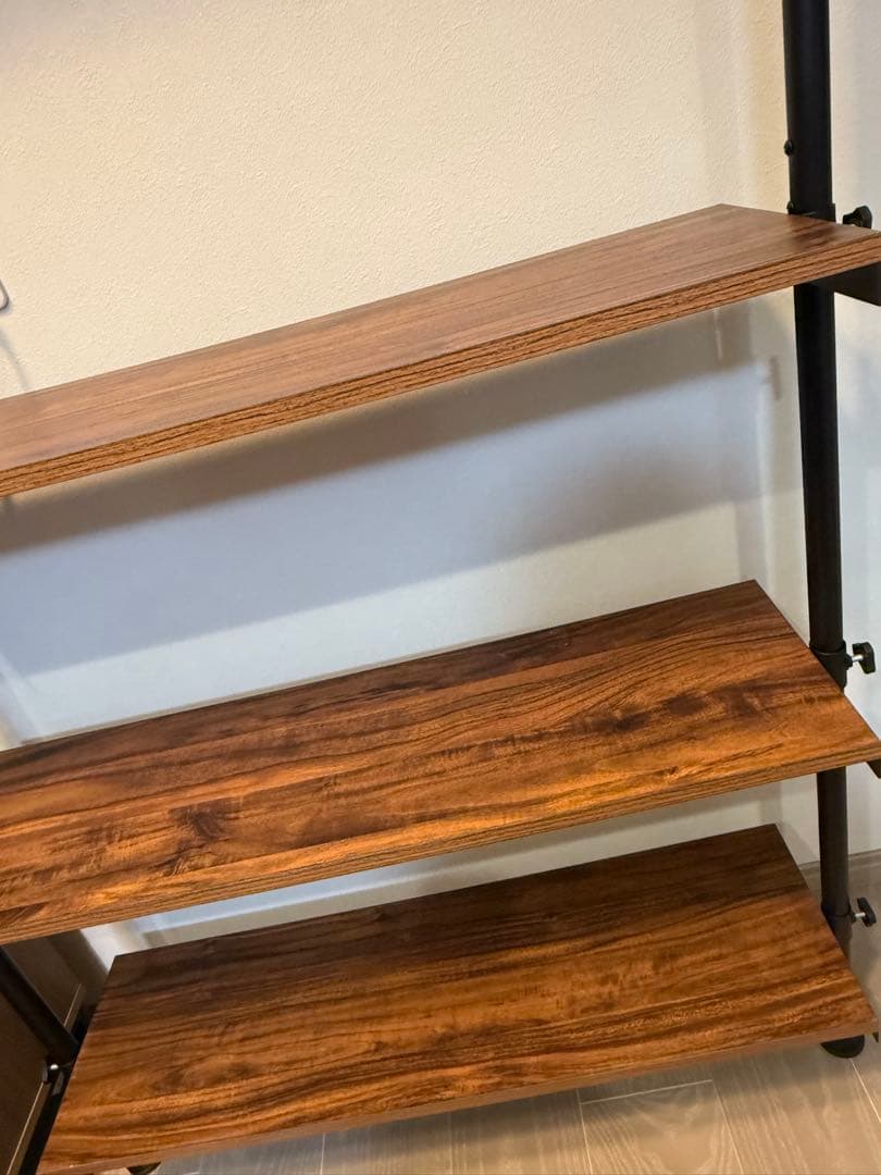 突っ張りシェルフ