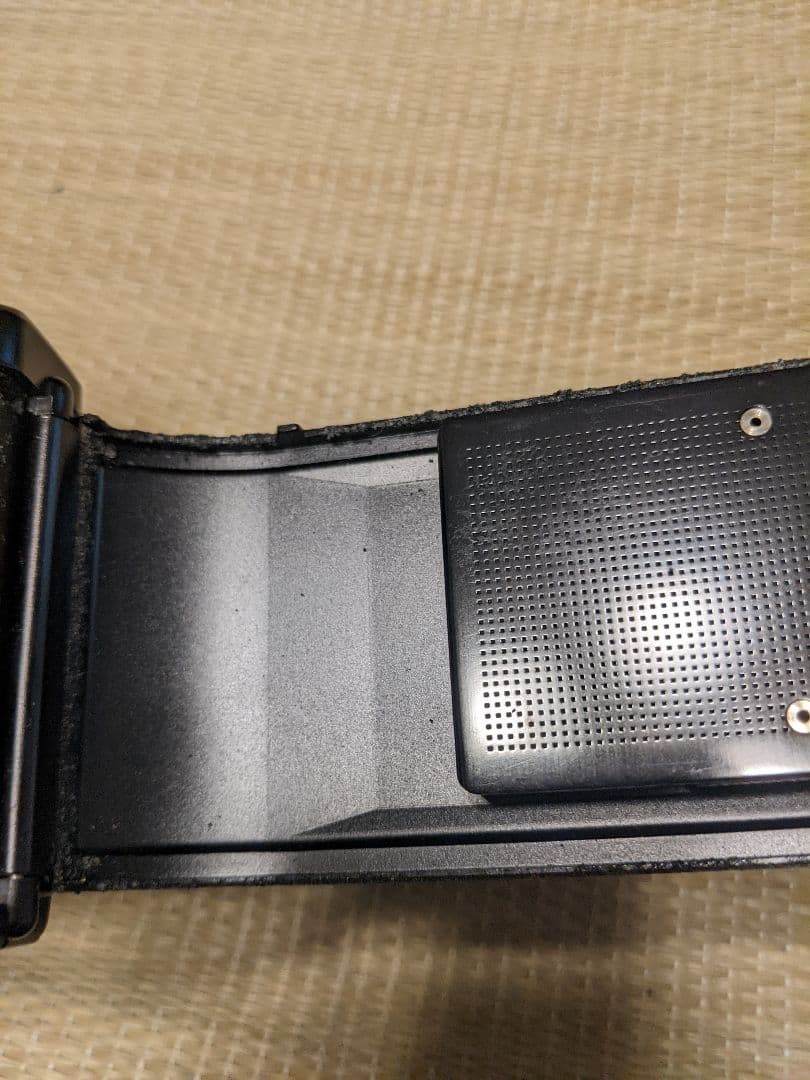 ⑦ニコン　Nikon EM 　一眼レフカメラ