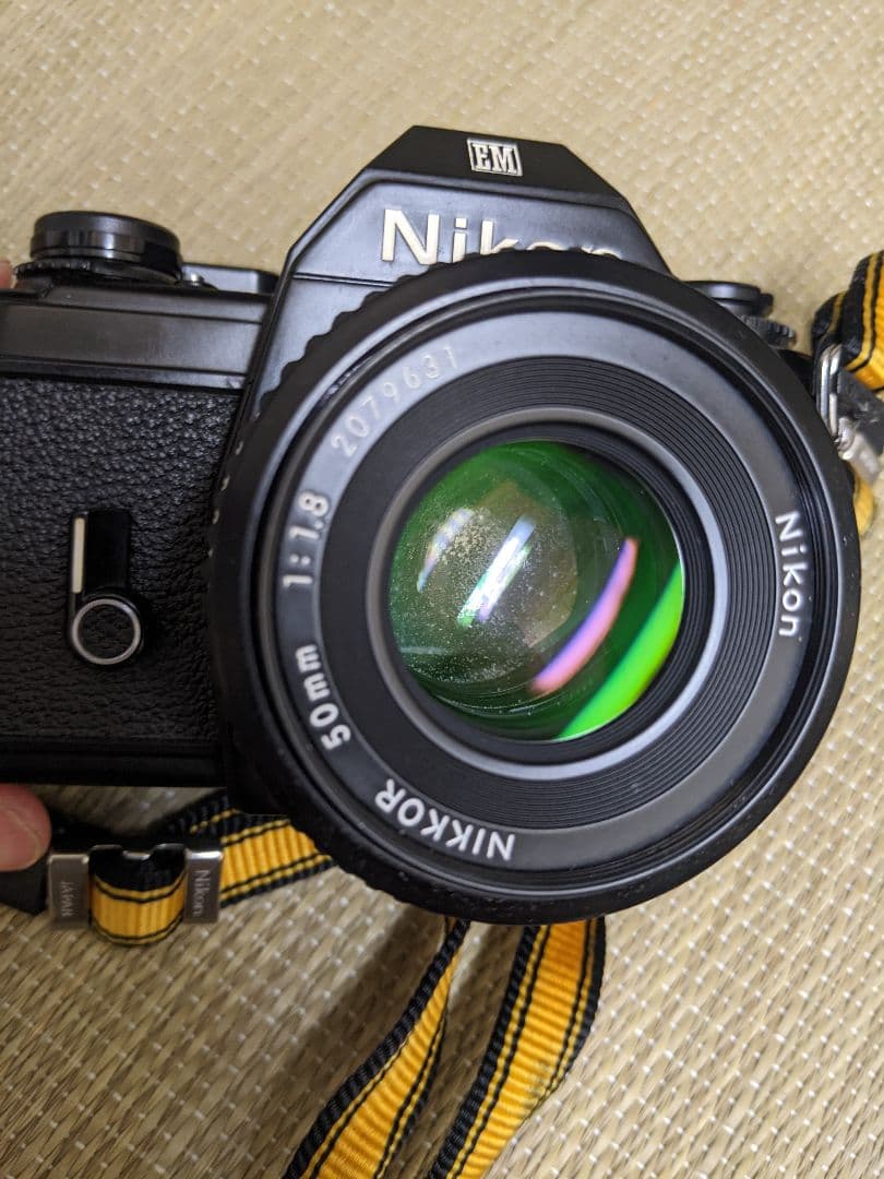 ⑦ニコン　Nikon EM 　一眼レフカメラ