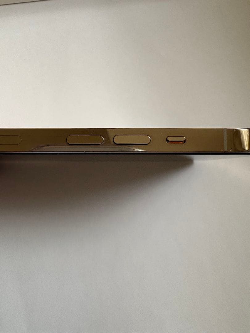 【お値下げ中】アイフォンiPhone 14 Pro ゴールド 本体 Simフリー