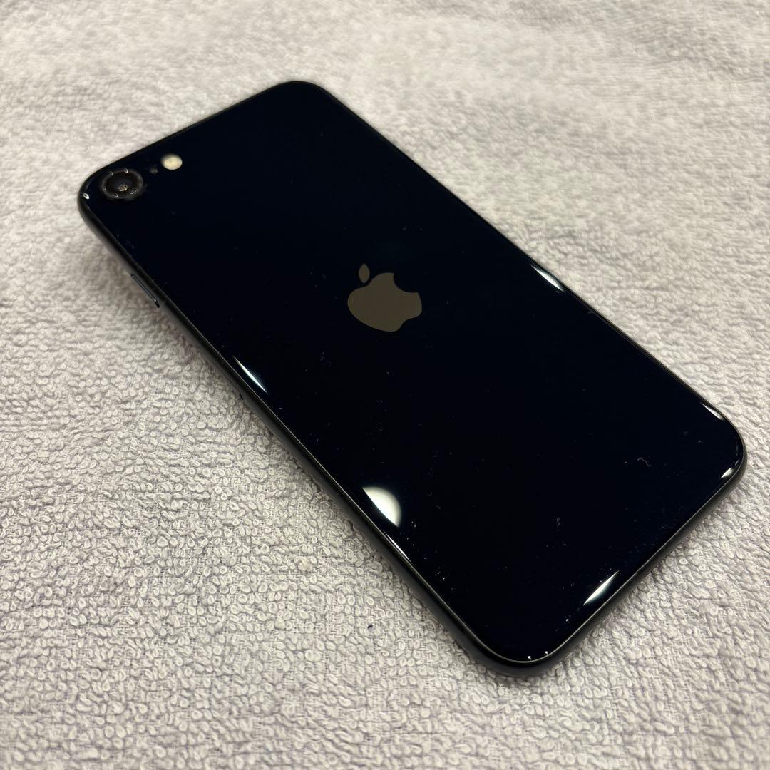 美品　iPhone SE 第3世代　64GB SIMフリー
